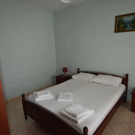 First Line Orange 2 Apartamento Sarandë